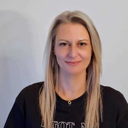 ΤΟΥΤΟΥΝΤΖΗ ΕΥΗ